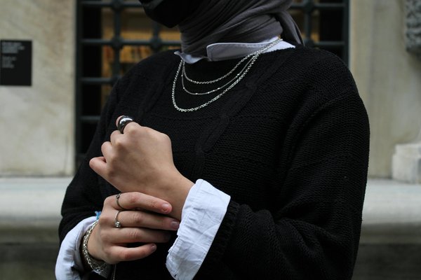 Welche Rolle spielt die Fellfarbe bei der Gesundheit von Katzen?